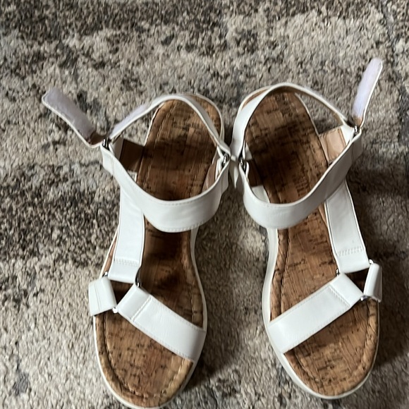 Ladies shoes - Picture 8 of 10